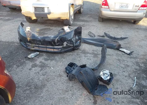 2010 Honda Fit z USA, uszkodzony, nr VIN JHMGE8H24AS006361